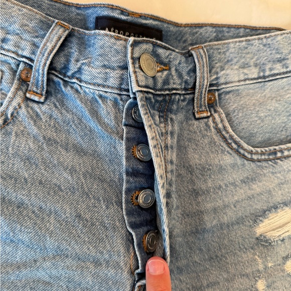 Aeropostale Women’s Distressed Jean Shorts - Picture 3 of 6